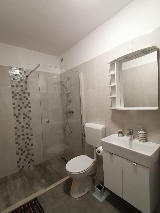 Leona Apartment Vidikovac, Pula Luaran gambar